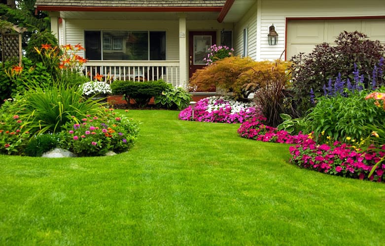 Landscaping Maintenance by Moritz Welt — project photo